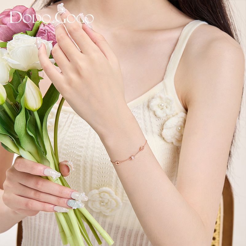 DODOGOGO 贅沢小蛮腰ブレスレット2024新型高級感デザインシンプルブレスレットハンドアクセサリー