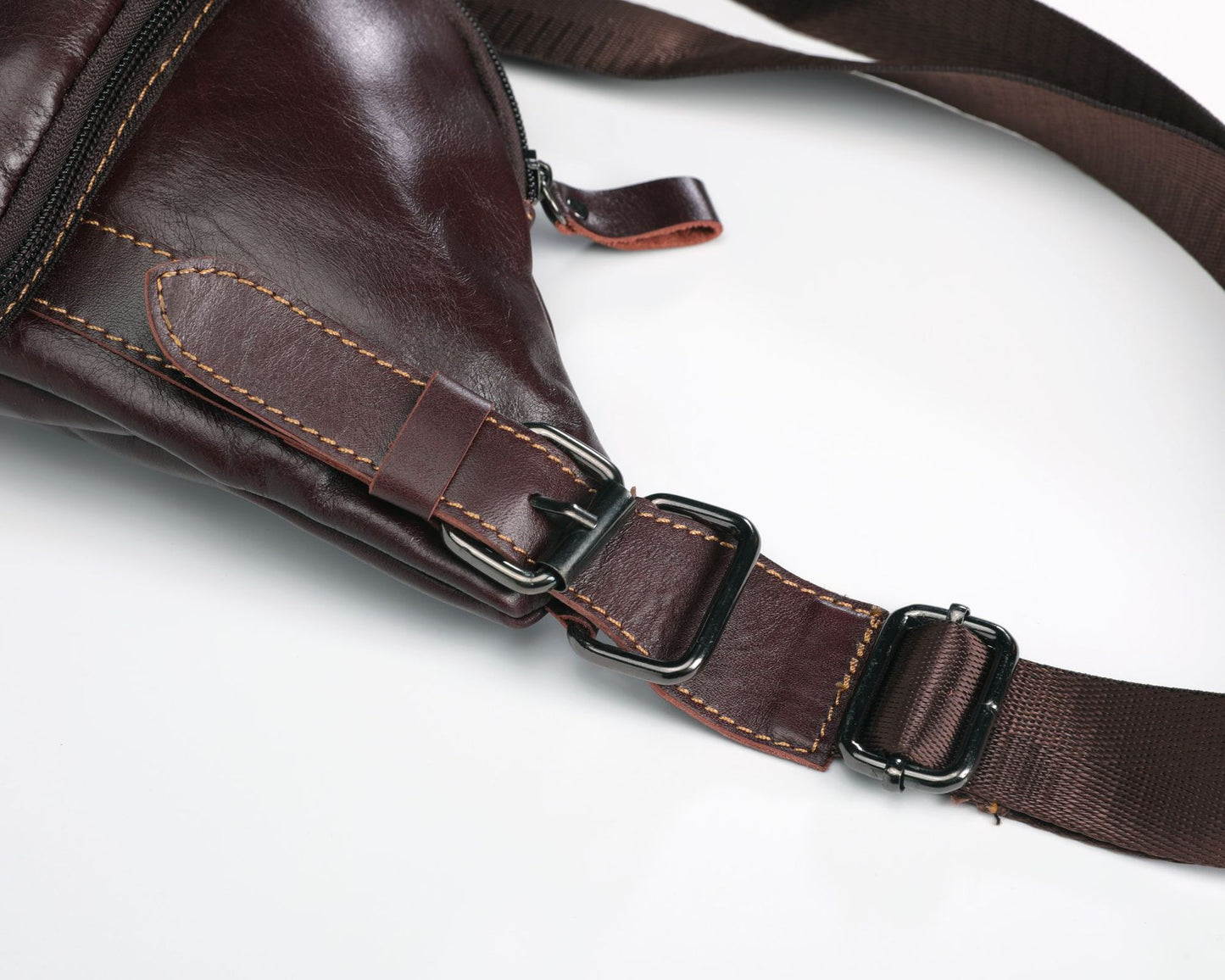 Men's Bust Bag Cowhide Sports Crossbody Bag Men's Shoulder Bag