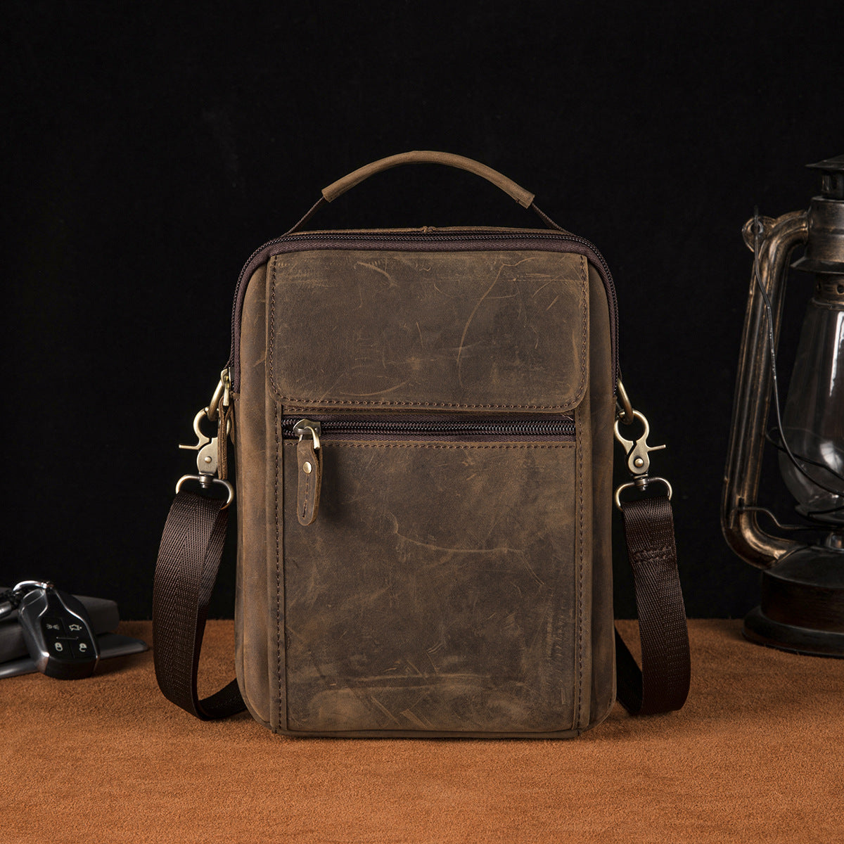 Men's Shoulder Bag Cowhide Genuine Leather Retro Travel Outdoor Crossbody Bag for Men