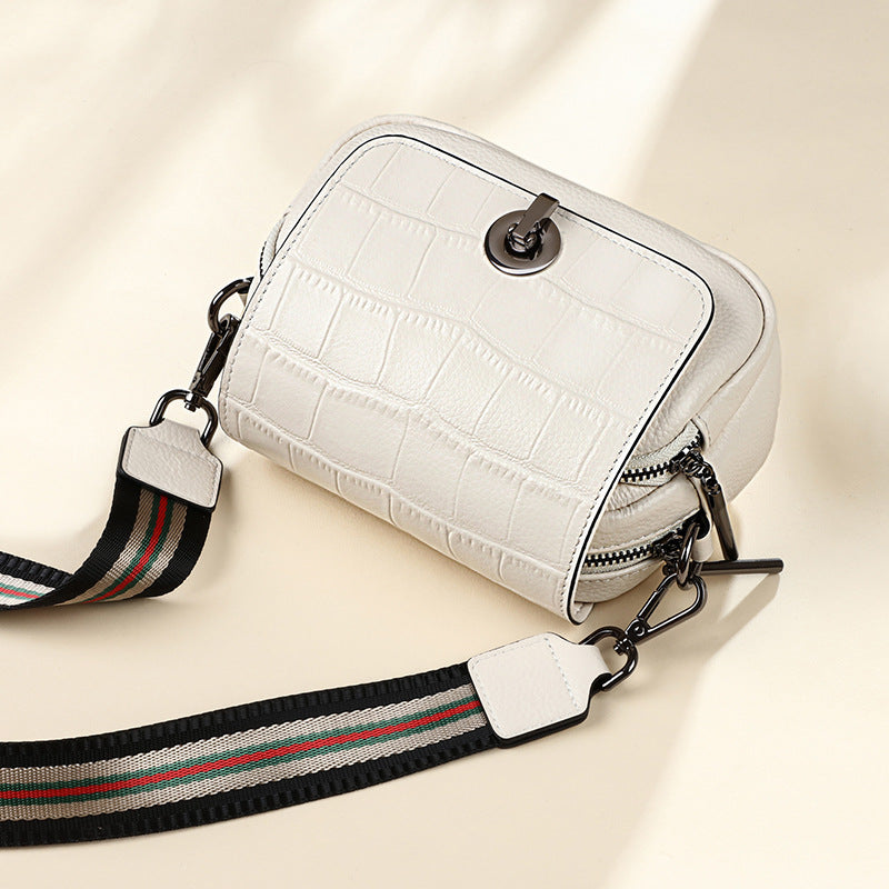 Genuine Leather Bag Women's Fashion Broadband Fish Pattern Casual Retro Shoulder Bag.Pochette