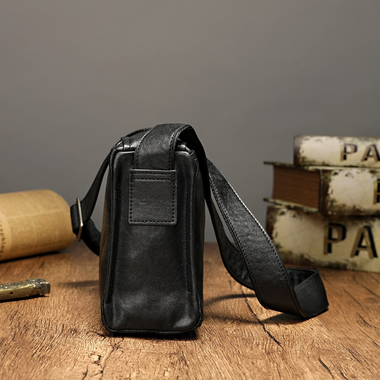 Men's Shoulder Bag Genuine Cowhide Leather Casual Bag Men's Crossbody Bag