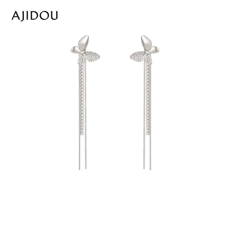 AJIDOU 優雅なフリンジ蝶のイヤリング贈り物