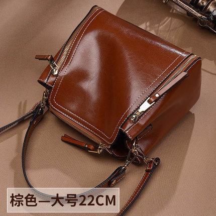 Cowhide women's bag Retro Crossbody bag that goes with anything Fashion bucket bag Genuine leather shoulder bag. Pochette