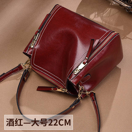 Cowhide women's bag Retro Crossbody bag that goes with anything Fashion bucket bag Genuine leather shoulder bag. Pochette