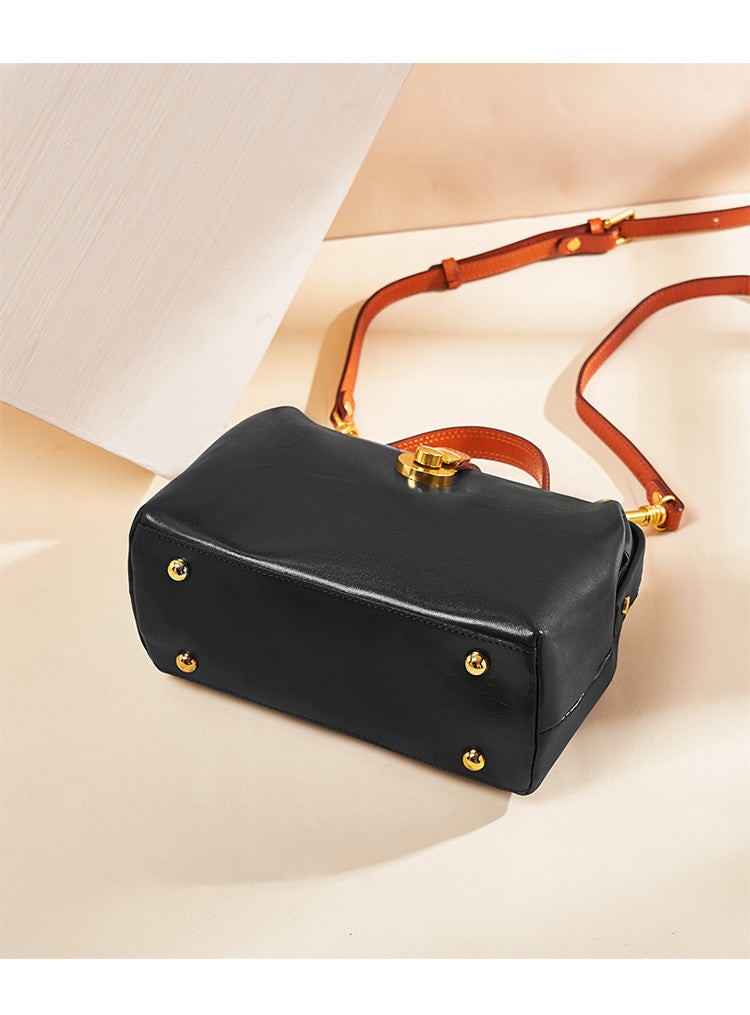 Women's Bag Retro Genuine Leather Handmade Cowhide Doctor Bag Fashion Handbag Temperament Shoulder Bag.Pochette
