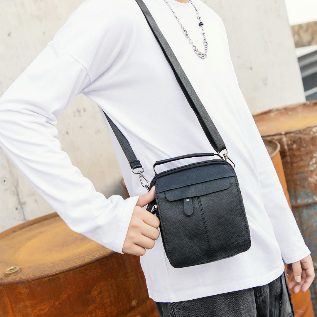 Men's Shoulder Bags Cowhide Business Handbags Outdoor Sports Fashion Crossbody Bags for Men