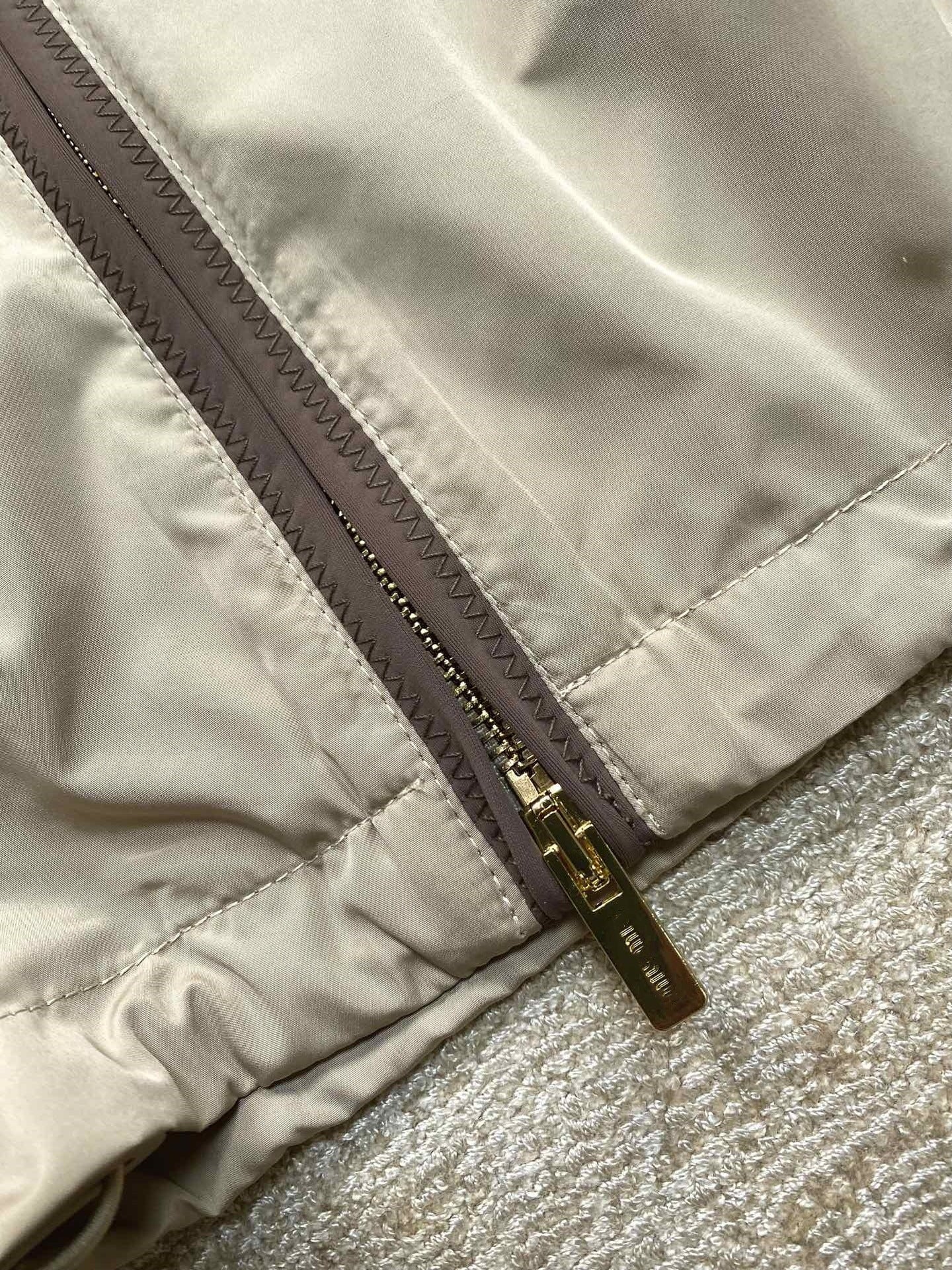 MIUMIU長袖クールカジュアル おしゃれ上着 日焼け止め服 SY0552