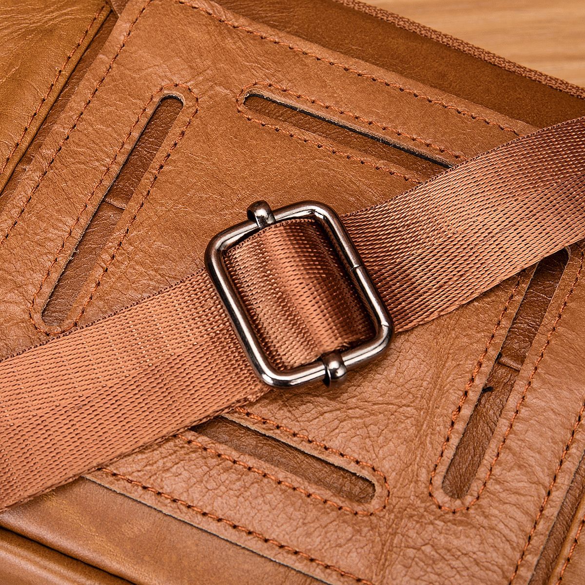Men's Waist Pouch Cowhide Genuine Leather Retro Fashion Casual Outdoor Men's Bag