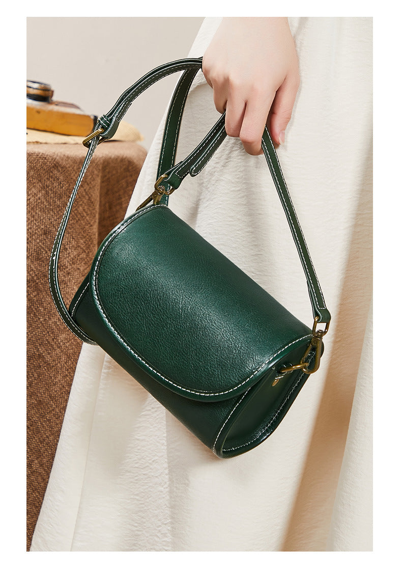 Women's bag retro genuine leather bag cowhide small bag simple temperament shoulder bag.Pochette