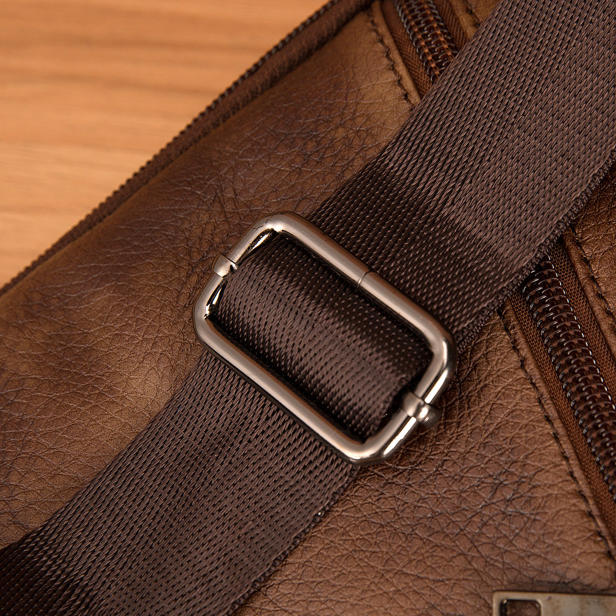 Men's bust bag Genuine cowhide leather retro outdoor versatile crossbody bag for men