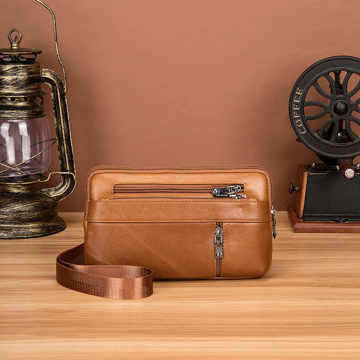 Men's Waist Pouch Cowhide Genuine Leather Retro Fashion Casual Outdoor Men's Bag