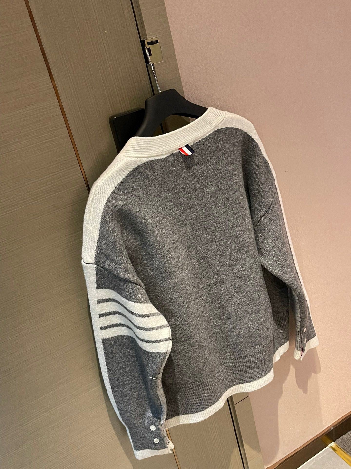 TBファッション長袖セーターカジュアル おしゃれ上着 SY0658