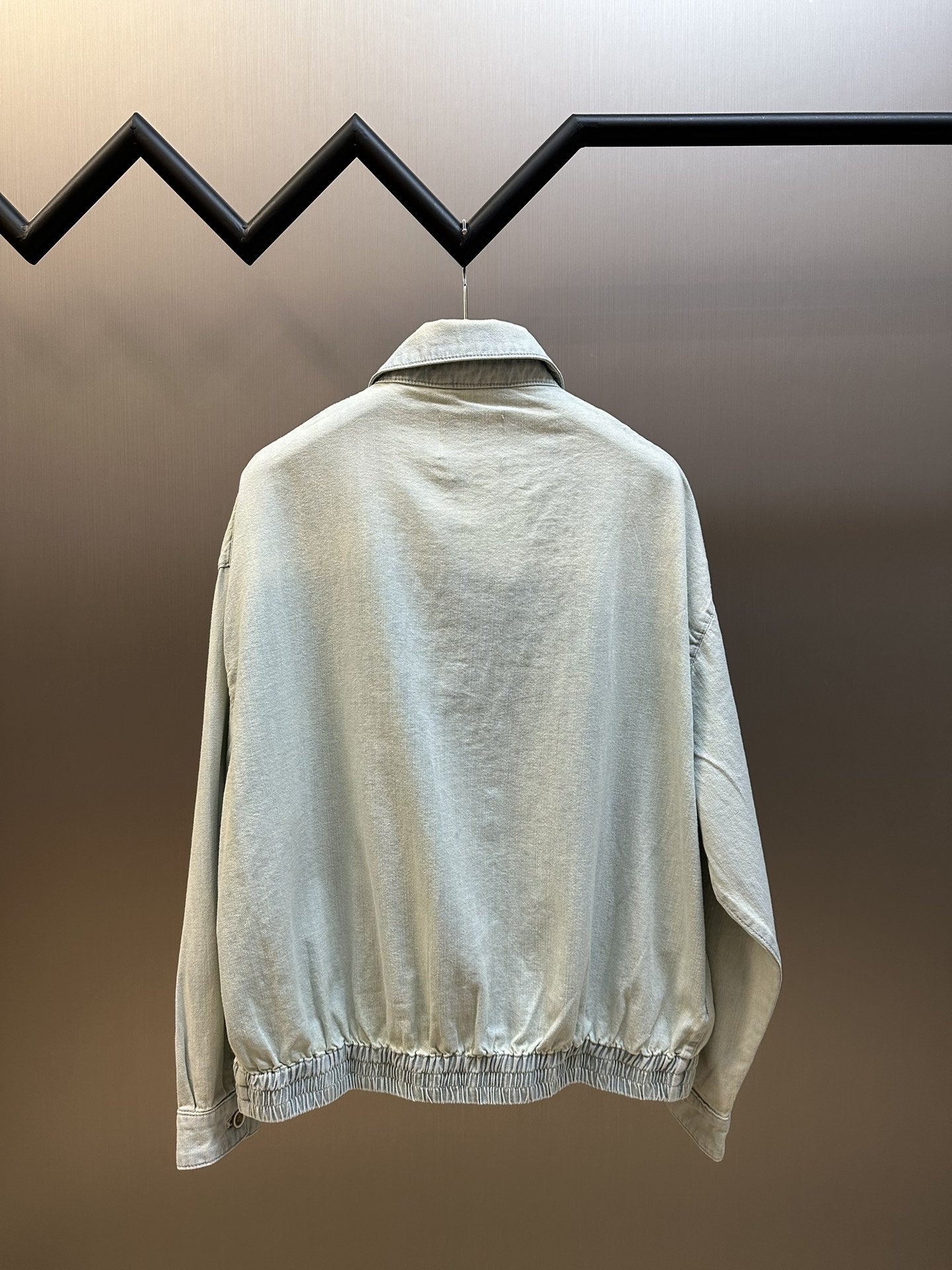 MIUMIU長袖ジャケット クールカジュアル 女性おしゃれ上着 SY0364