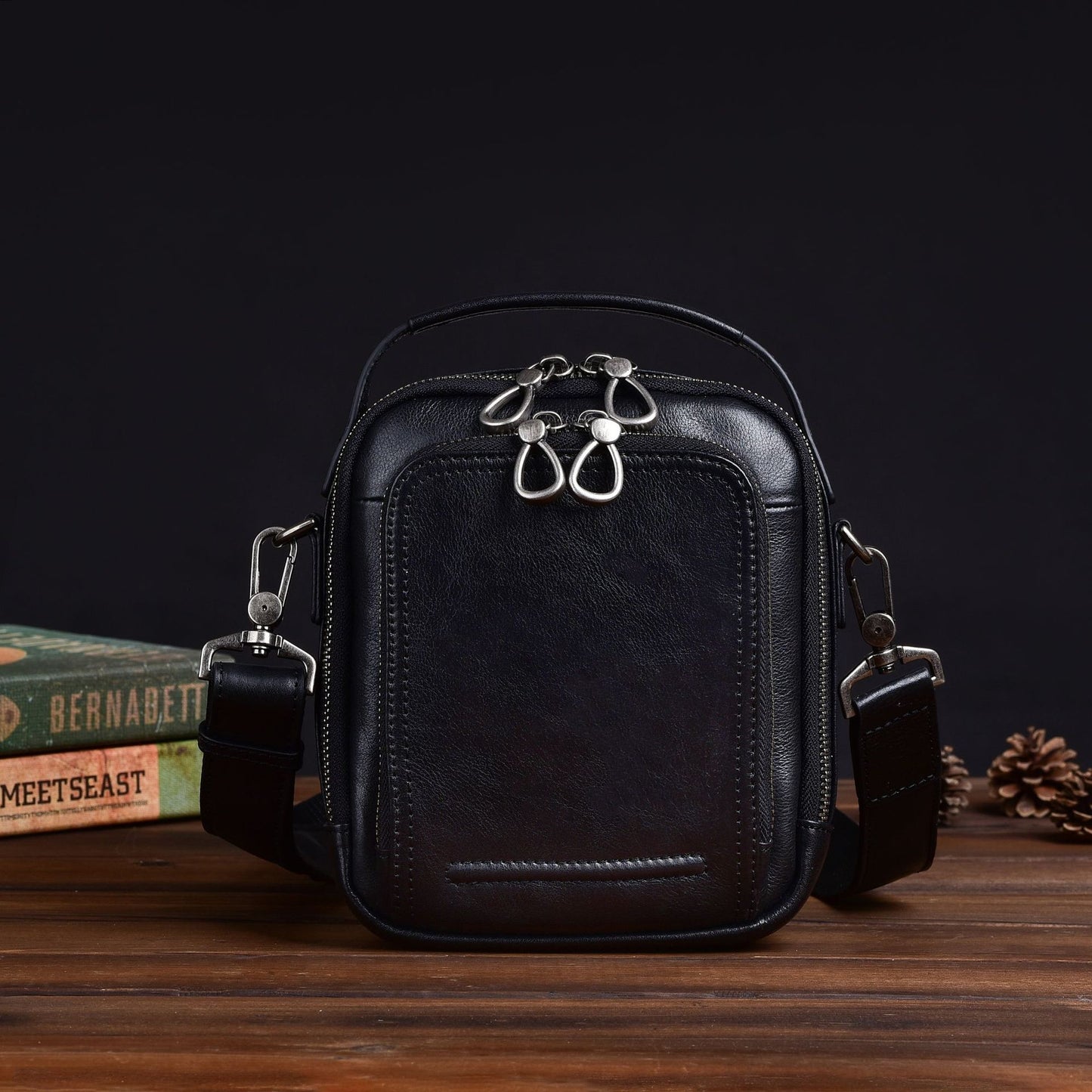 Men's Shoulder Bag Genuine Cowhide Leather Retro Casual Crossbody Bag for Men