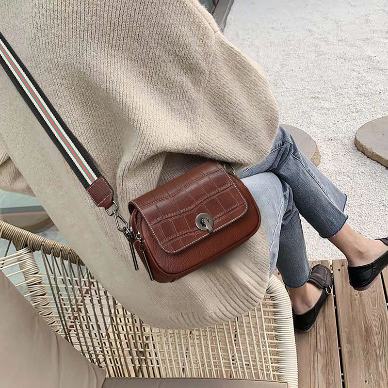 Genuine Leather Bag Women's Fashion Broadband Fish Pattern Casual Retro Shoulder Bag.Pochette