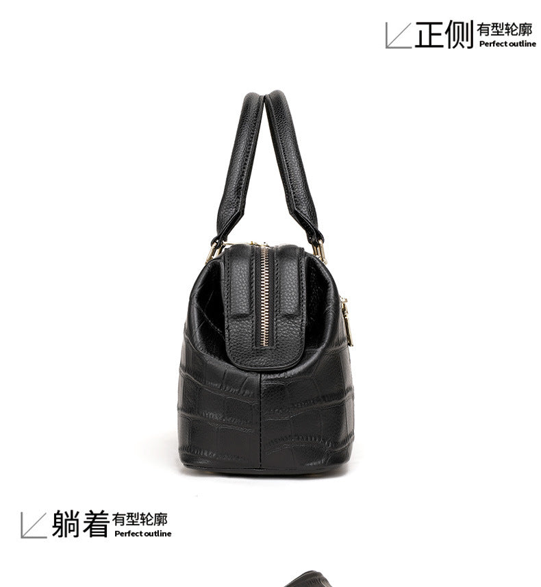 Women's bag Crocodile pattern Python pattern handbag Genuine leather bag Large capacity shoulder bag that goes with anything Top Cowhide handbag. Bag