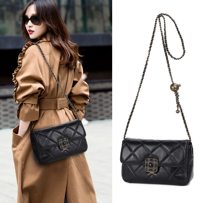 Women's bag Cowhide plaid chain bag Retro luxury fashion shoulder bag that goes with anything. Pochette
