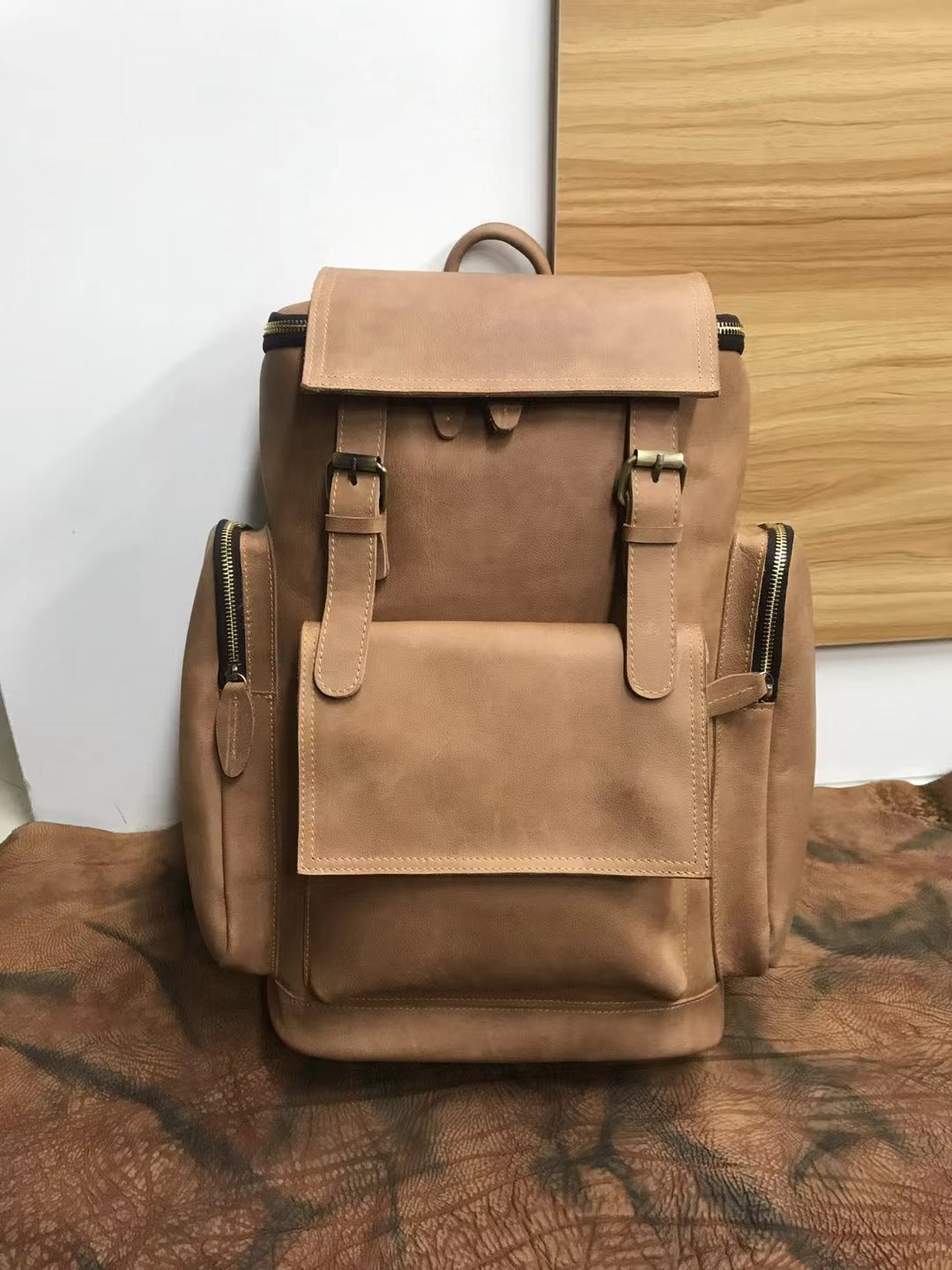 Men's backpack handmade genuine cowhide leather retro unique outdoor travel bag for men