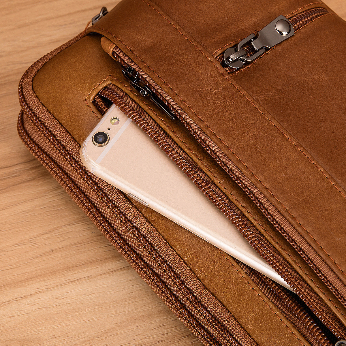 Men's Waist Pouch Cowhide Genuine Leather Retro Fashion Casual Outdoor Men's Bag