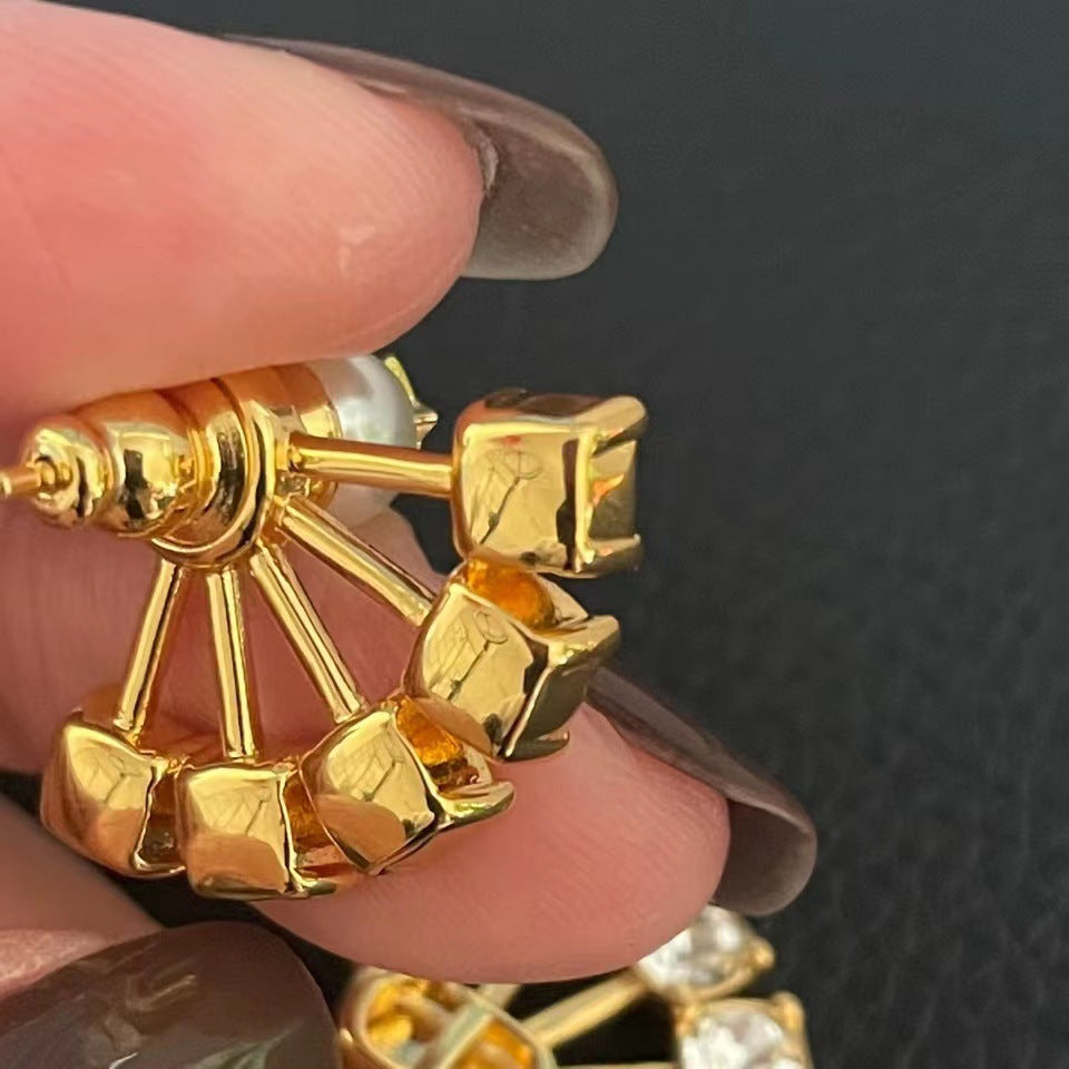 Earrings Cubic Chassis Retro Earrings Fan-shaped earrings that make light of luxury