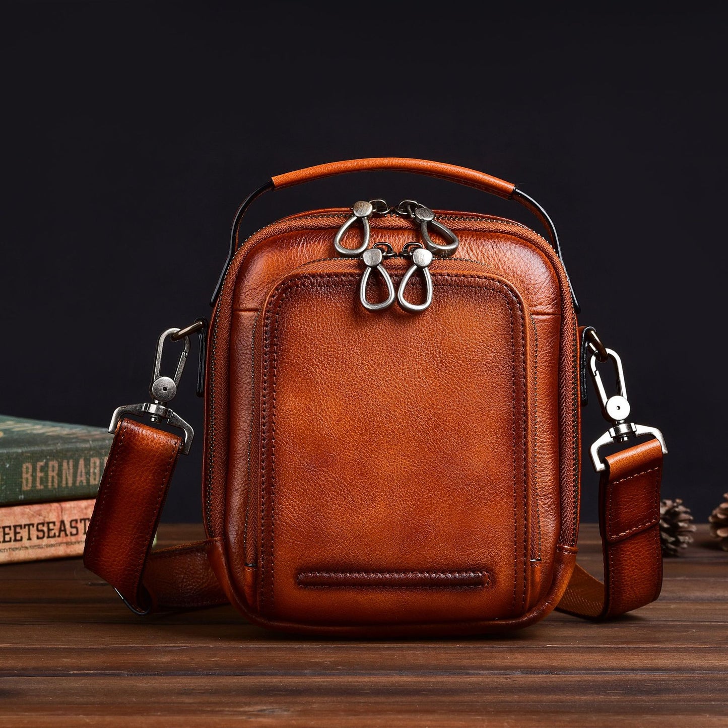 Men's Shoulder Bag Genuine Cowhide Leather Retro Casual Crossbody Bag for Men