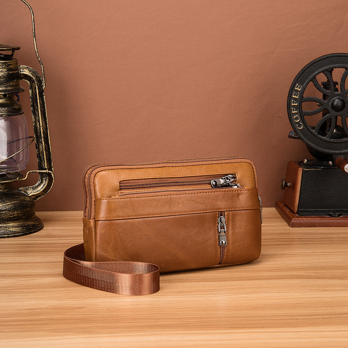 Men's Waist Pouch Cowhide Genuine Leather Retro Fashion Casual Outdoor Men's Bag