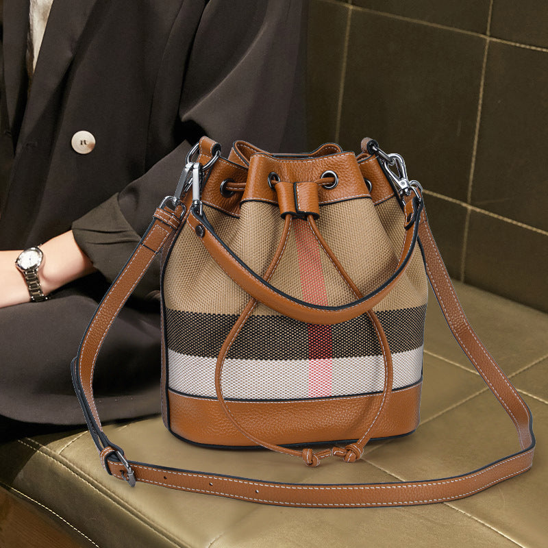 Women's handbag Plaid leather crossbody bag Large capacity canvas bag Shoulder bag that goes with anything.Pochette