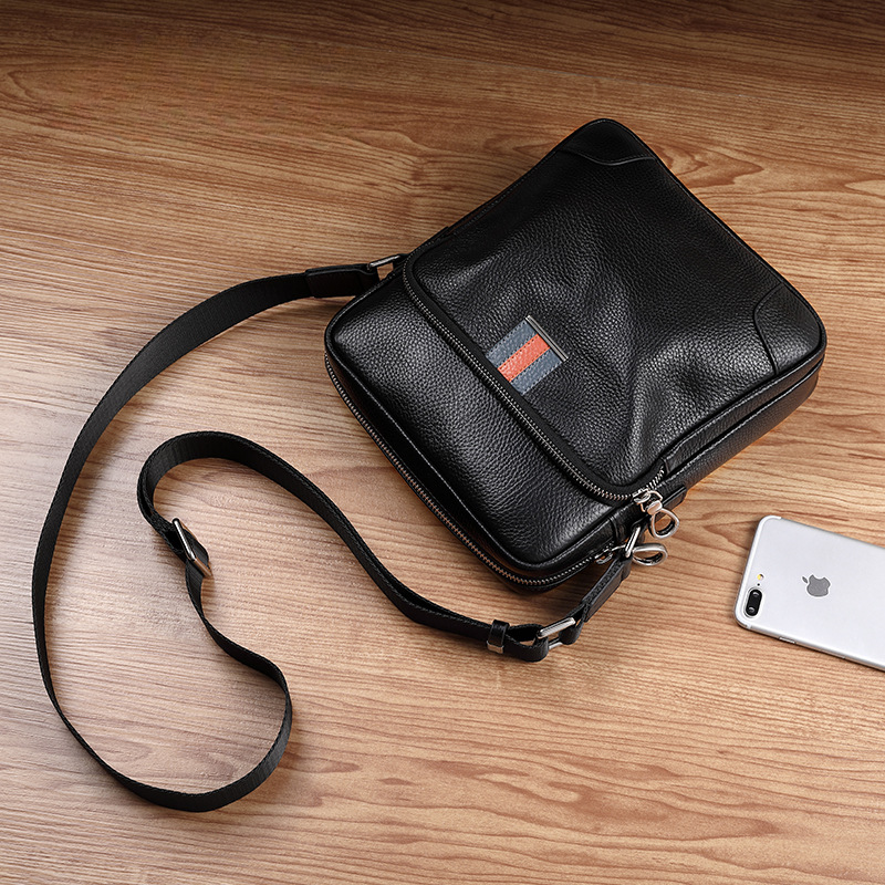 Men's Shoulder Bag Made of Genuine Cowskin Leather Multifunctional Casual Large Capacity Fashion Crossbody Bag