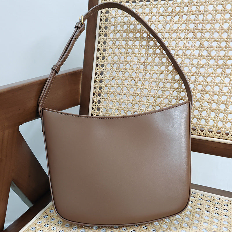 Genuine leather armpit bag Stylish shoulder bag Simple textured women's bag Goes with anything