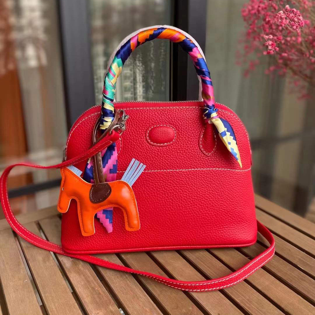 Women's Bag Cowhide Seashell Bag Stylish Handbag Zipper Large Capacity Shoulder Bag Casual Commuting