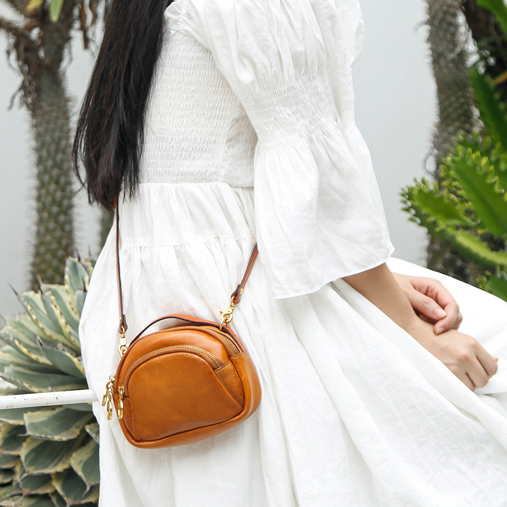 Genuine leather shoulder bag women pouch shoulder bag shoulder bag simple mobile bag goes with anything