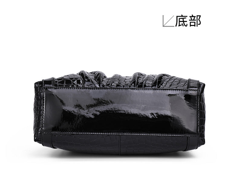 Genuine leather women's bag large capacity chain bag fashion shoulder bag temperament commuting handbag that goes with anything.bag