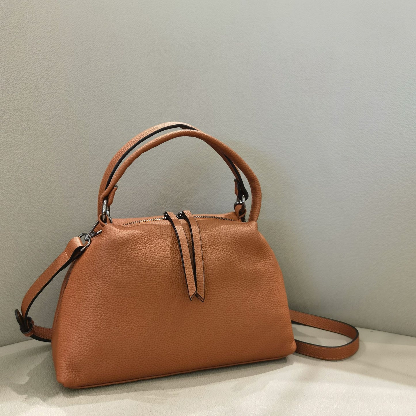 Zipper Cowhide Tote Bag Simple Ladies Bag Large Capacity Handbag Shoulder Bag Diagonal Shoulder Bag