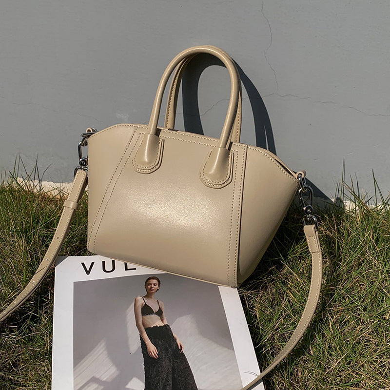 Women's Handbag Temperament Cowhide Large Capacity Commuting Shoulder Bag Crossbody Bag Simple Goes with Anything
