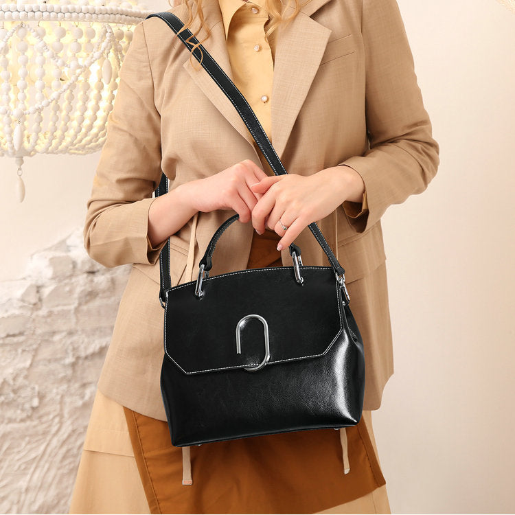 Genuine leather ladies handbag fashion seashell bag simple shoulder bag retro handbag.bag 