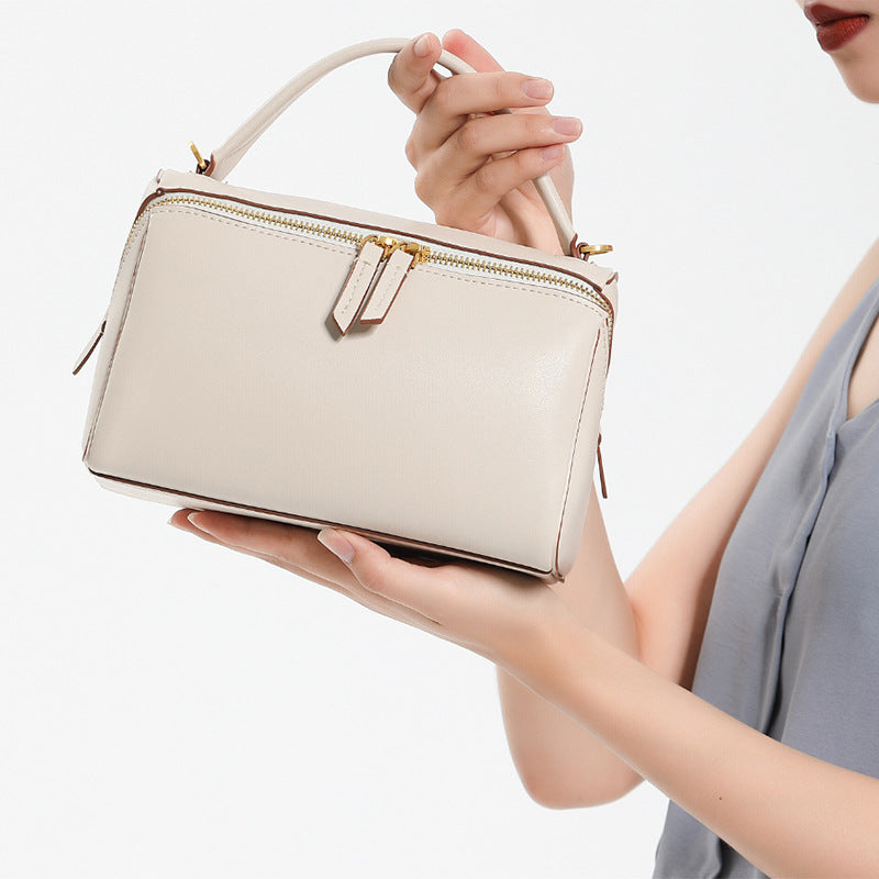 Genuine leather women's handbag Boston bag Cowhide ladies crossbody bag Handbag.bag