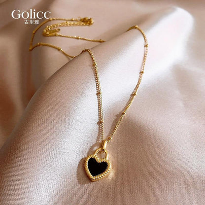 Golicc 軽量贅沢アルファベットチタン鋼ネックレスアクセサリー女性2024新型ペンダント高級感鎖骨チェーン