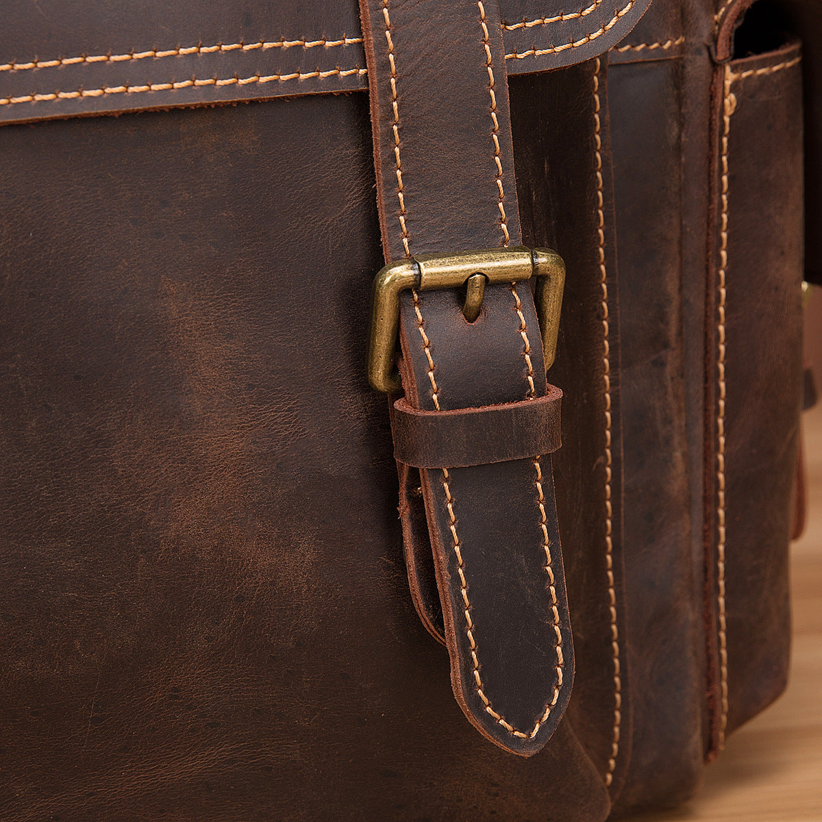 Men's Rucksack Genuine Cowhide Leather Retro Large Capacity Computer Bag for Men 