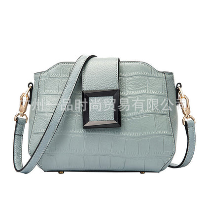 Genuine leather women's bag Crocodile pattern fashion crossbody bag Cowhide small bag that goes with anything Shoulder bag. Pochette