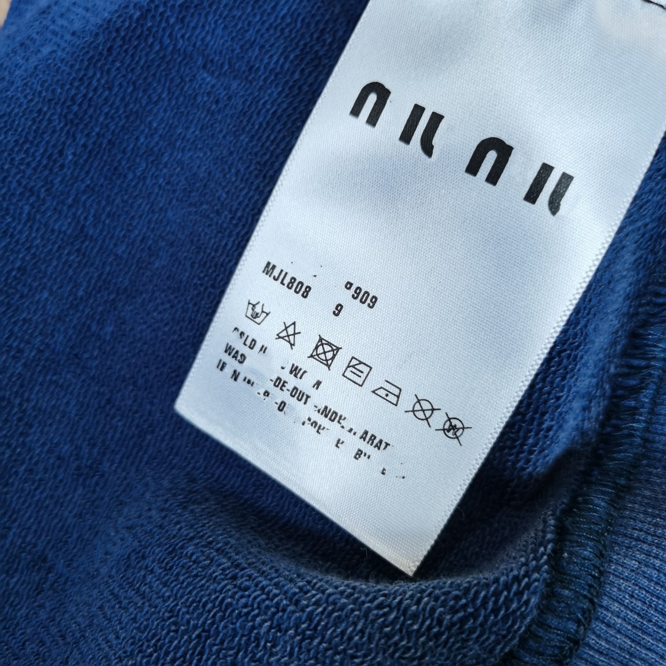 MIUMIU長袖tシャツ おしゃれ上着 クールカジュアル ロングtシャツ プルオーバー SY0278