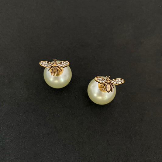 Earrings honey bee women pearl retro ambidextrous high quality temperament earrings 