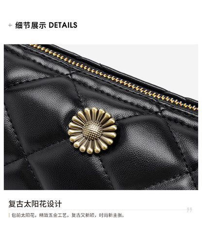 Women's genuine leather plaid cylindrical bag Crossbody bag Mini fashion chain bag Shoulder bag that goes with anything. Pochette