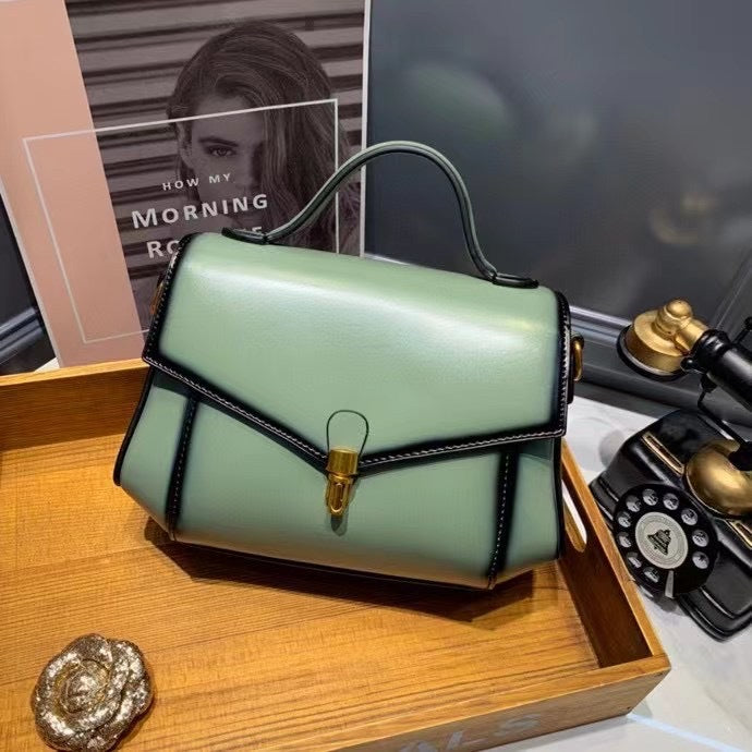 Women's bag Gradient genuine leather handbag with a stylish lid that straddles diagonally Shoulder bag Handbag.bag