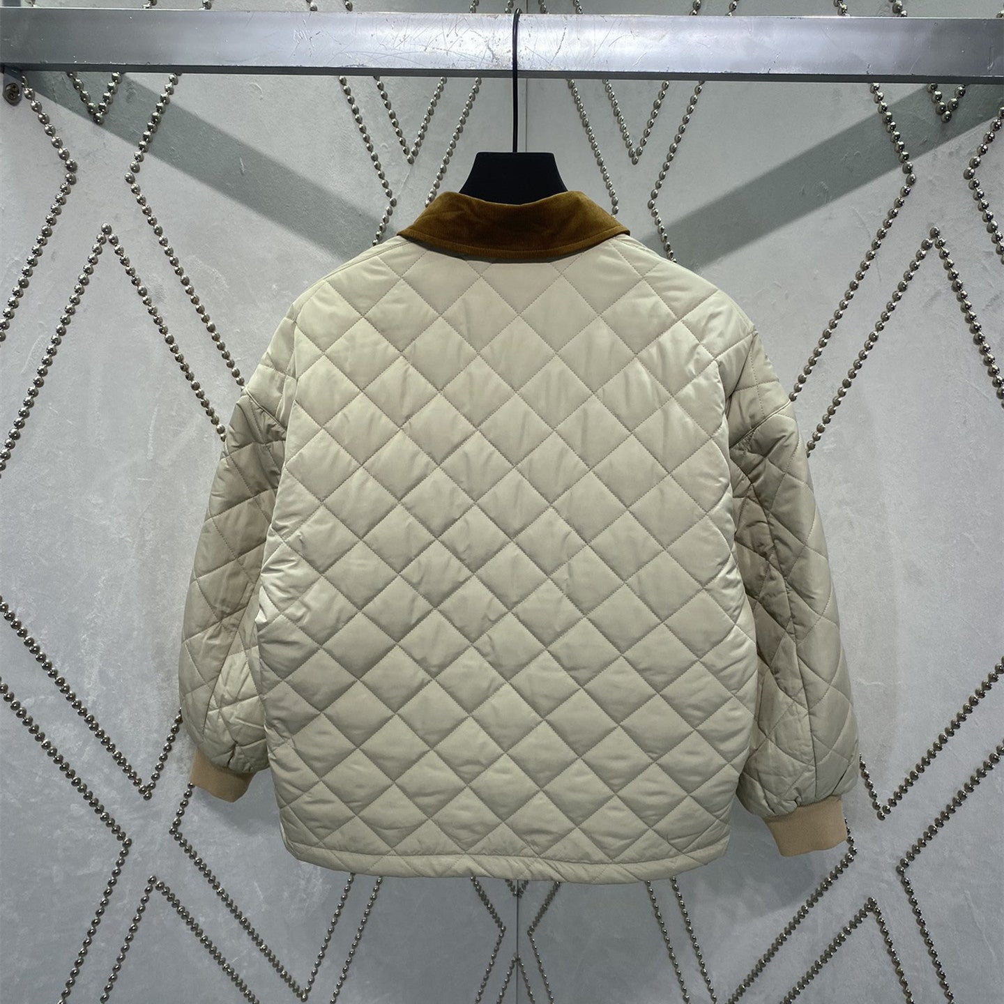 MIUMIU長袖クールカジュアル  おしゃれ上着  コートSY0542