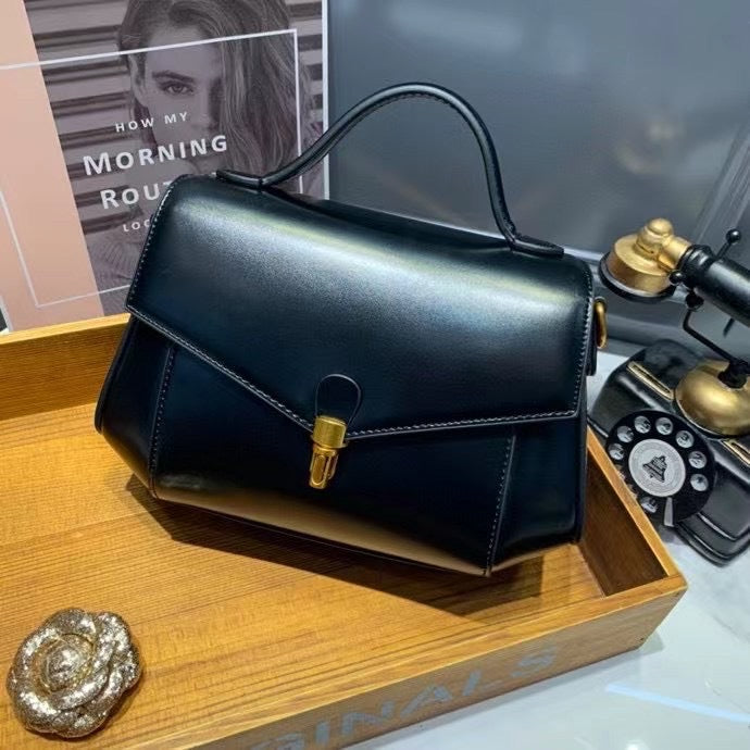 Women's bag Gradient genuine leather handbag with a stylish lid that straddles diagonally Shoulder bag Handbag.bag