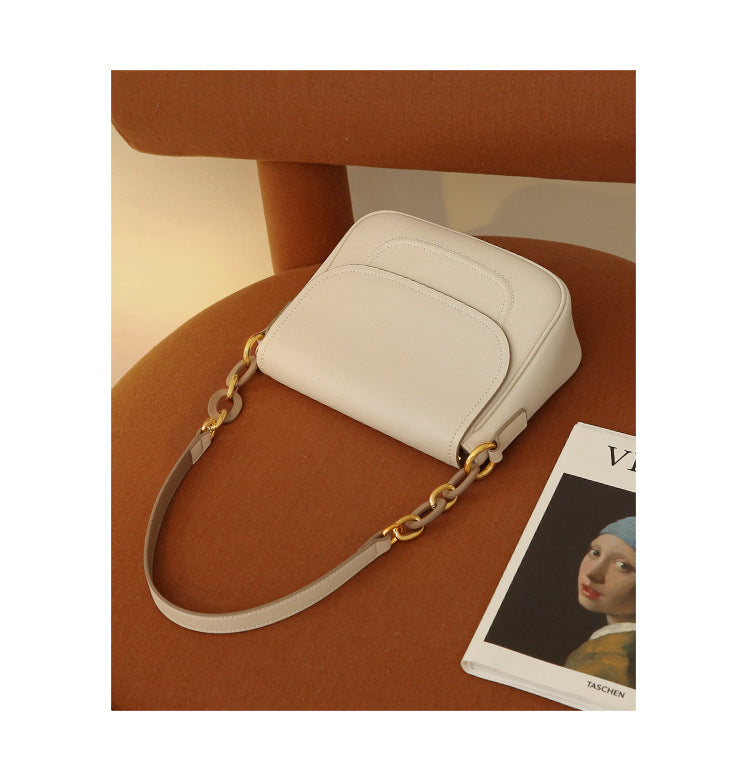 Ladies luxury underarm bag genuine leather saddle bag cowhide simple fashion shoulder bag that goes with anything. Pochette