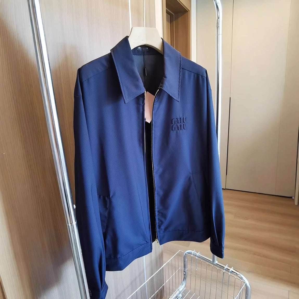 MIUMIU長袖クールカジュアル  おしゃれ上着 SY0539