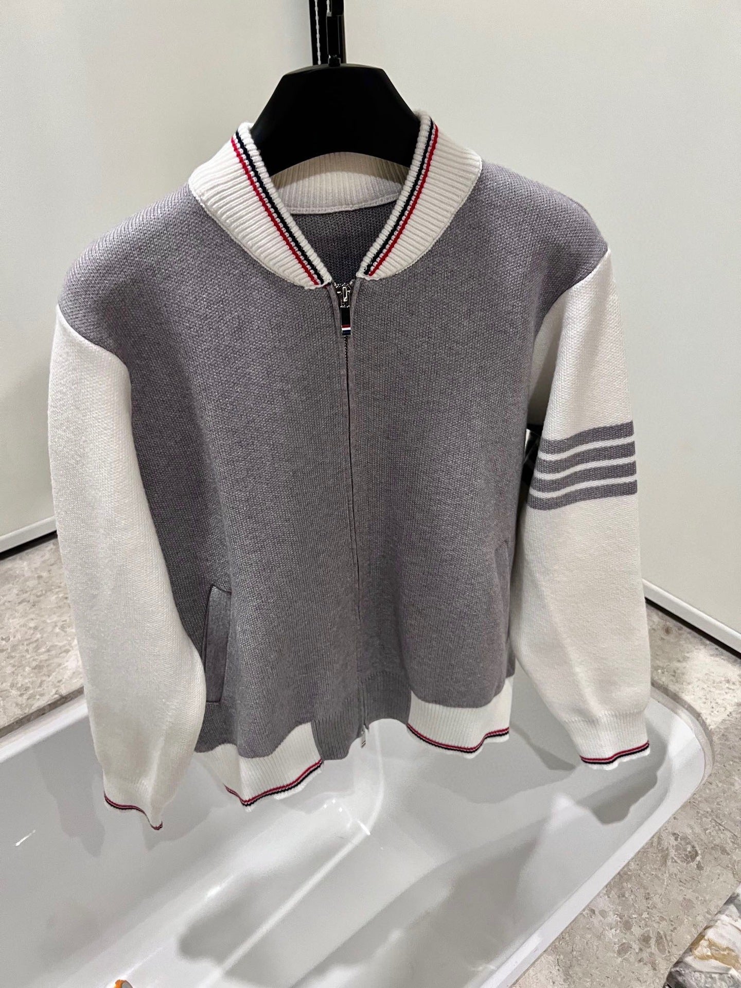 TBファッション長袖ニット セーターカジュアル   おしゃれ上着 SY0626