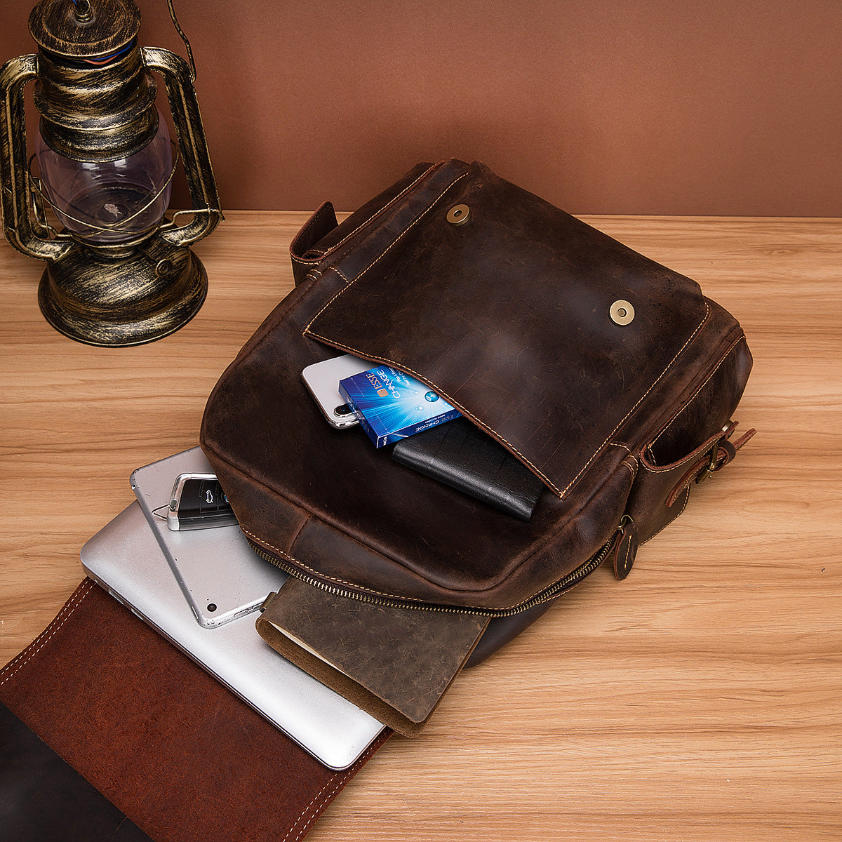 Men's Rucksack Genuine Cowhide Leather Retro Large Capacity Computer Bag for Men 