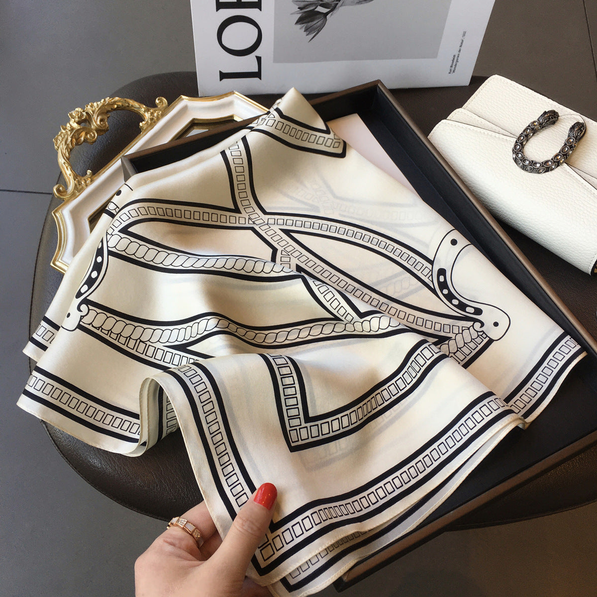 Silk Scarf Print Pattern Elegant Fashionable Silk Ornament Neckerchief Muffler Women's Scarf
